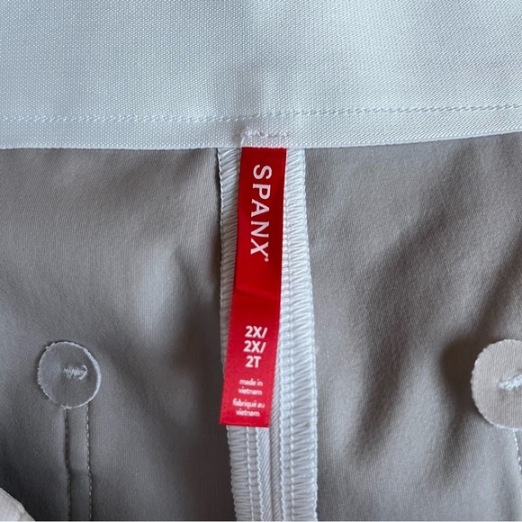 NWOT SPANX Wide Leg On The Go Cropped White Slimming Trouser Pants 2X/2T - Picture 7 of 9